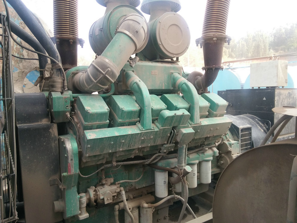 康明斯KTA38-G2B發電機組檢修