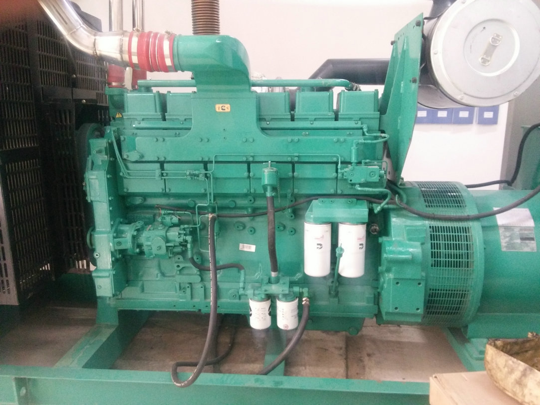 康明斯KTA19-G6A發電機組維保